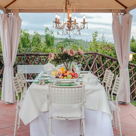 Dana, 4 Bedrooms 4 Bathrooms Retreat With Private Swimming Pool And Villa Valgiano